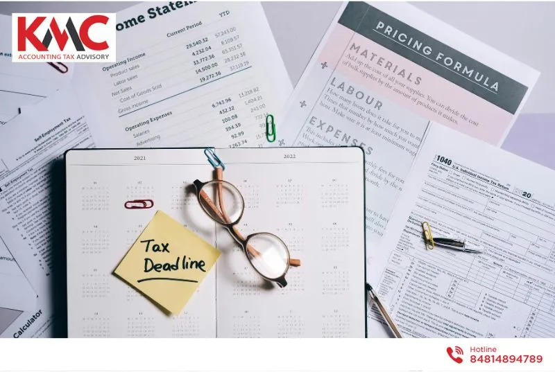 tien-phat-cham-nop-thue-la-gi