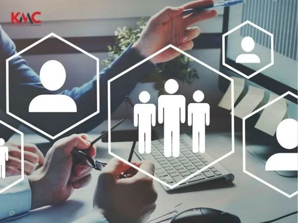 Điều chuyển nhân sự nội bộ