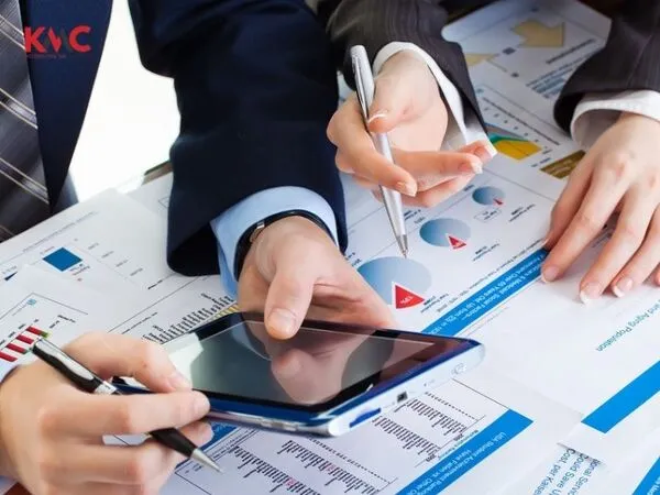 Tiền chậm nộp thuế hạch toán vào đâu